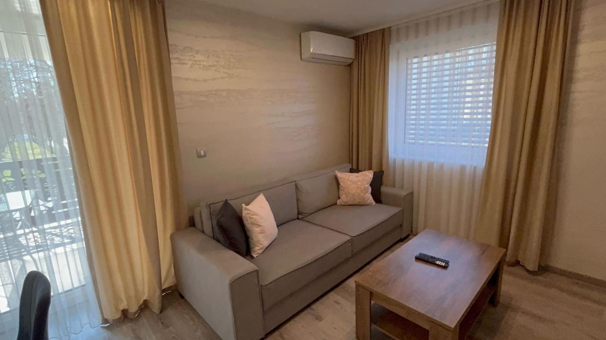 Villa Moste With Pool & Ev Station ليوبليانا الغرفة الصورة